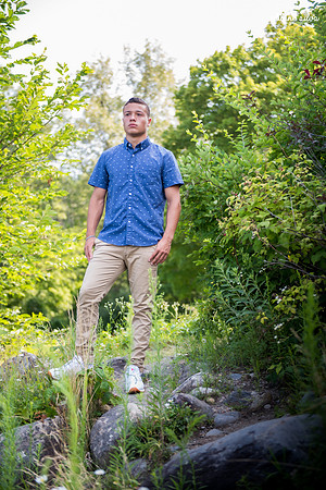 Senior Picture by edilane silva photography hudson ma