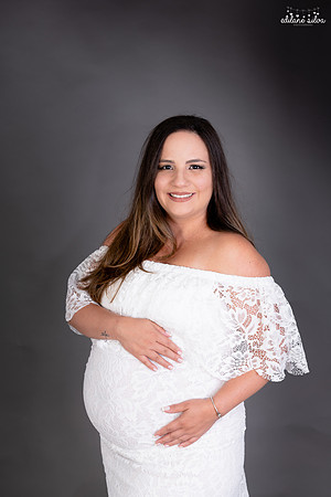 Maternity lace petit dress photo session by Edilane Silva photography in Hudson, MA